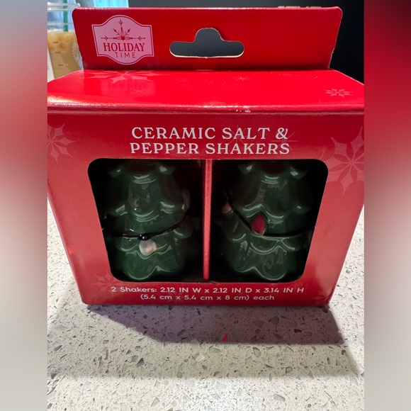 Holiday Time Other - Christmas - Christmas Tree- Ceramic Salt & Pepper Shaker Set